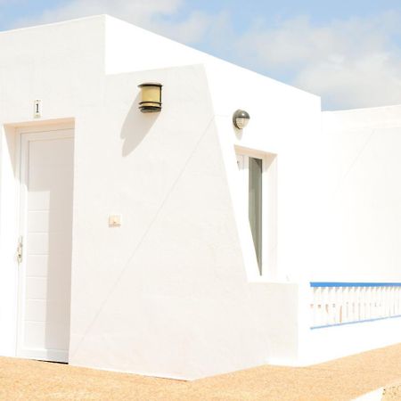 Apartamentos El Marinero - Avenida Калета де Себо Екстер'єр фото