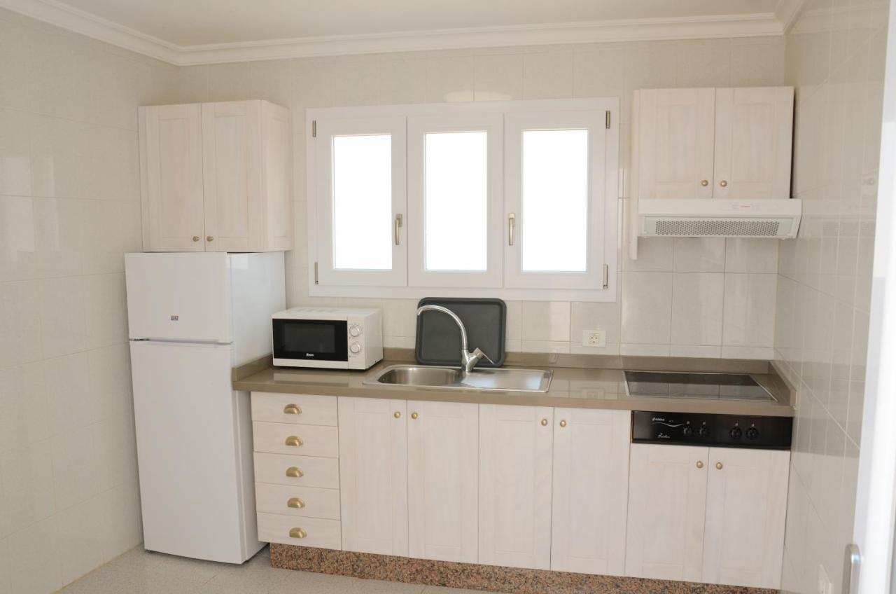 Apartamentos El Marinero - Avenida Калета де Себо Екстер'єр фото